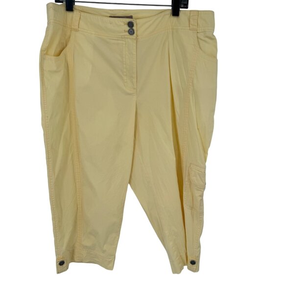 Chico's 3 Yellow Cargo Capris Pants Womens Size 16 Cotton stretch pockets - Picture 2 of 8